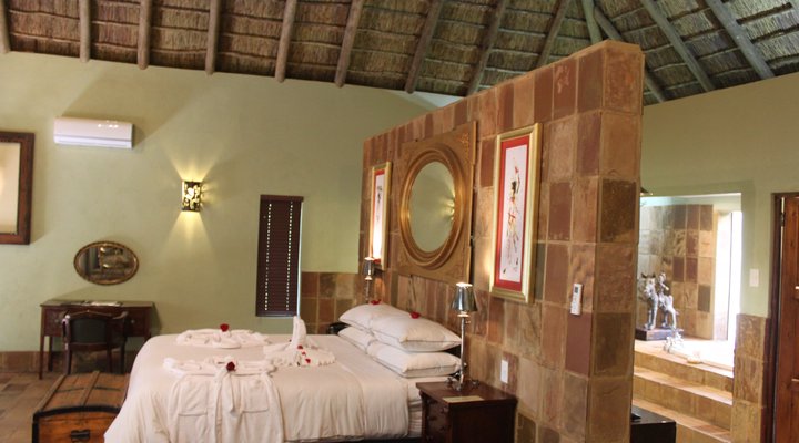 Misty Hills Country Hotel