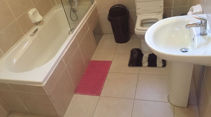 Rosey Inn Guest House