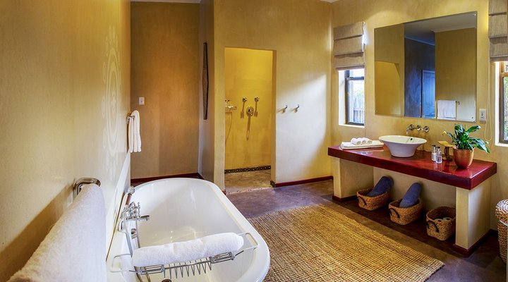 Ufumene African Safaris