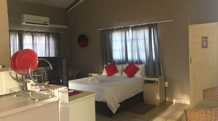 Ditlhapi Self Catering