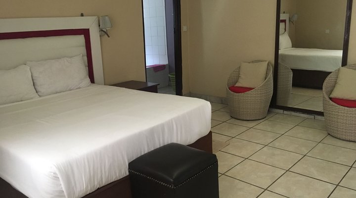 Luxury Wild Inn
