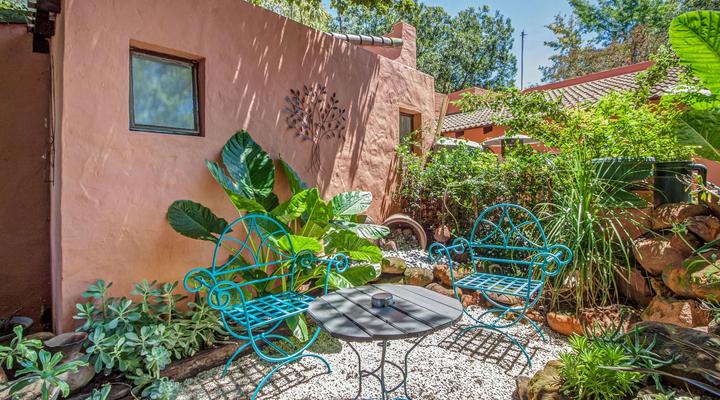 Sitatunga Guest Lodge