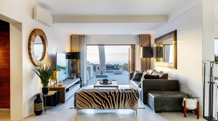 Jo Leos Villa