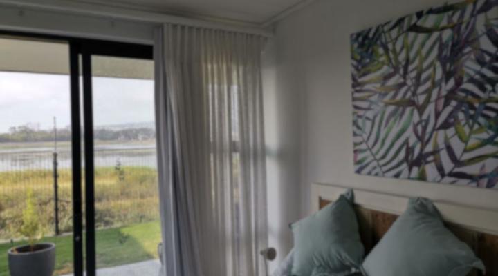 Candy Lee Accommodation Somerset West - Coots Nest