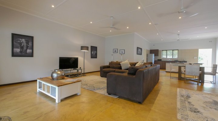 Spacious Cottage in Victoria Falls