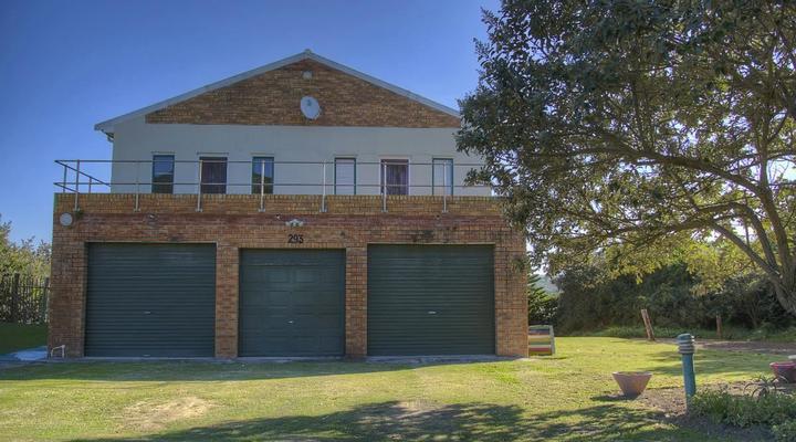 Mgwalana River Lodge