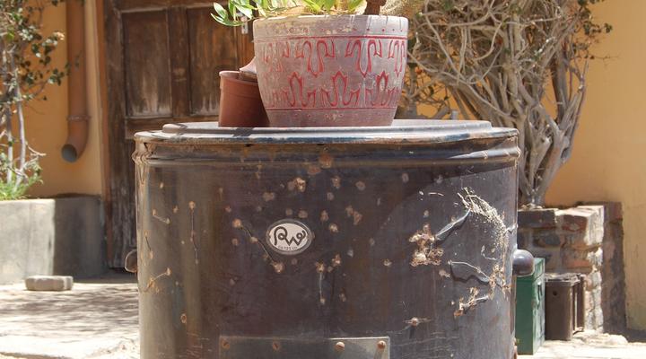 Element Riders' Place Lüderitz