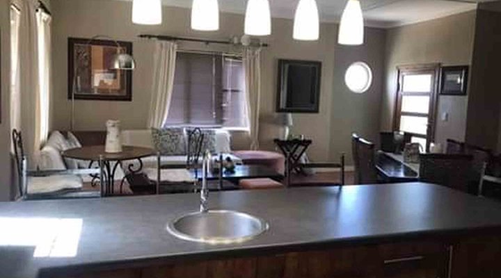 Berg Street Holiday Home