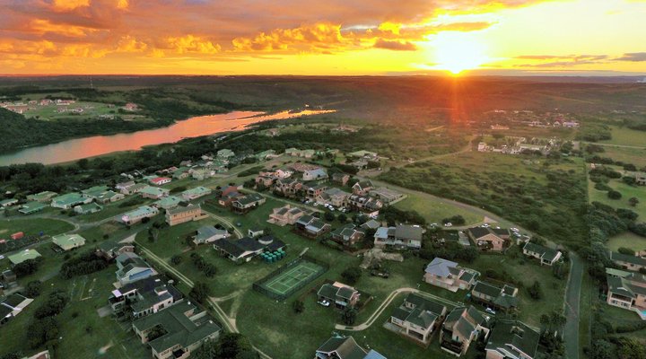 Modern Open-Plan Home 