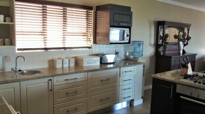 Modern Open-Plan Home 