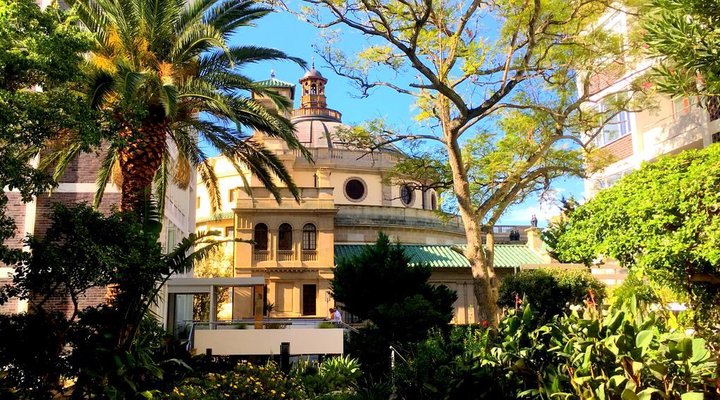 604 St Martini Gardens