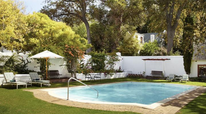 Cellars-Hohenort Hotel