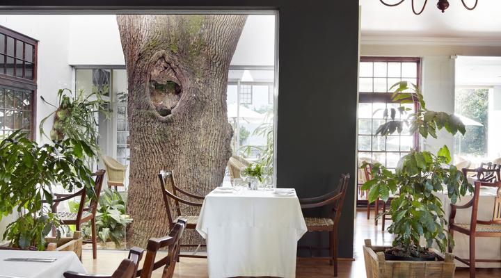 Cellars-Hohenort Hotel