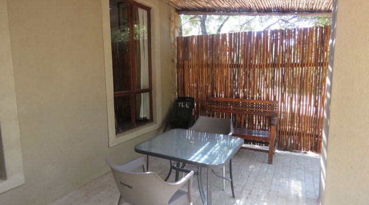 Chalet Pumba, Elephant Camp, Mabalingwe