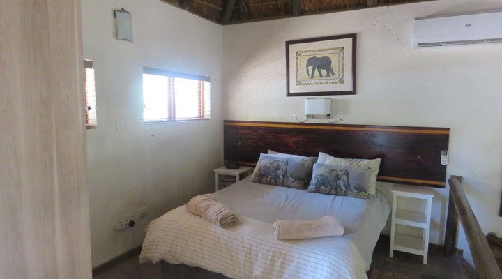 Chalet Pumba, Elephant Camp, Mabalingwe