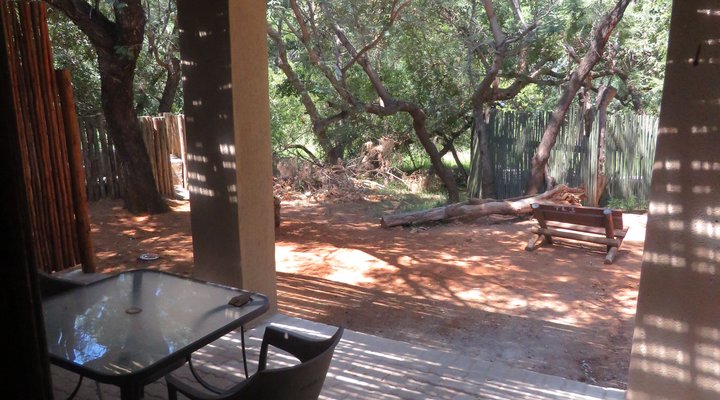Chalet Pumba, Elephant Camp, Mabalingwe