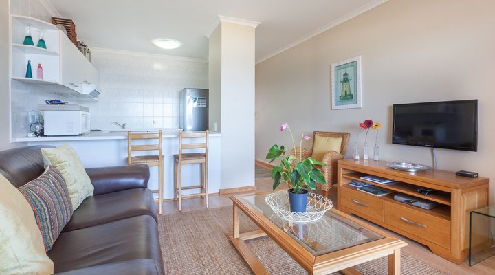 Leisure Bay 225