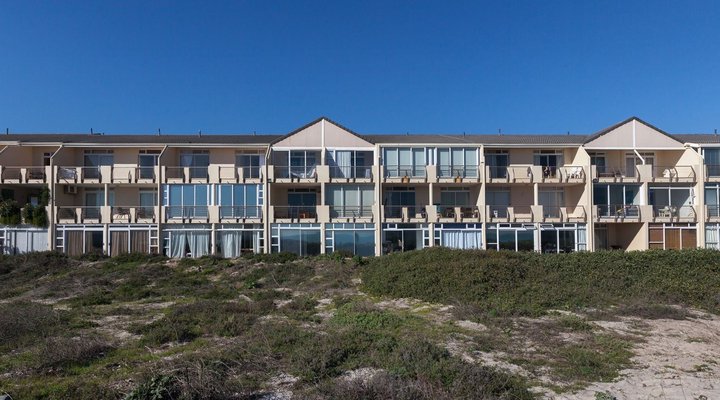 Leisure Bay 225
