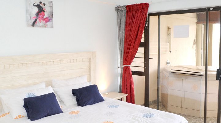 Nautilus Grove 8