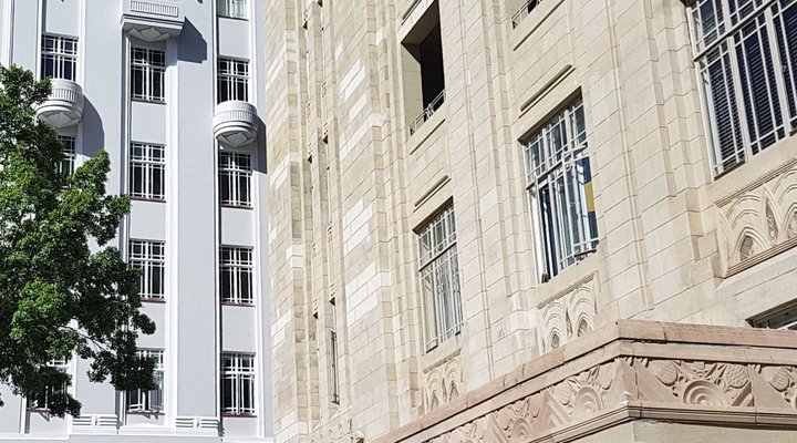 Shortmarket Street Apartment