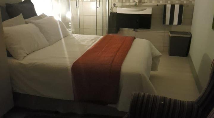 Chapter One Overnight Cottage