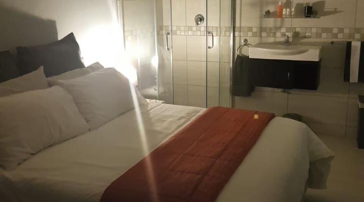 Chapter One Overnight Cottage