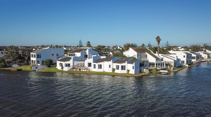 On Zee Watersedge