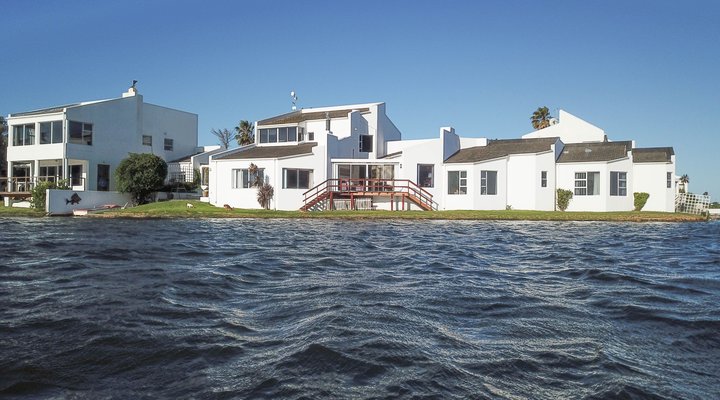 On Zee Watersedge