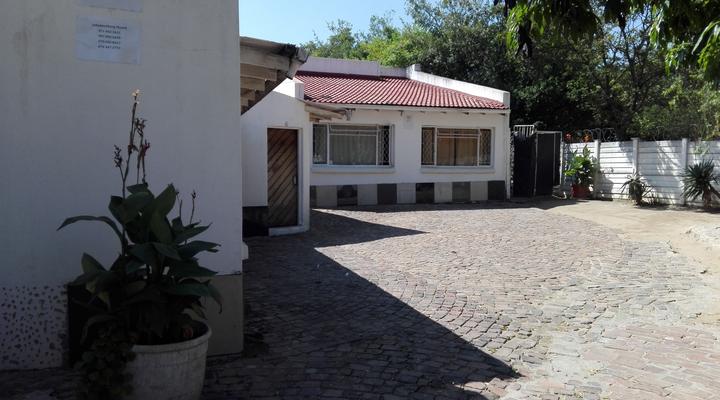 Fourways Backpackers Lodge 