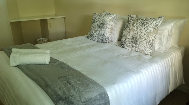 Suzie's Coffee Shop Accommodation 2