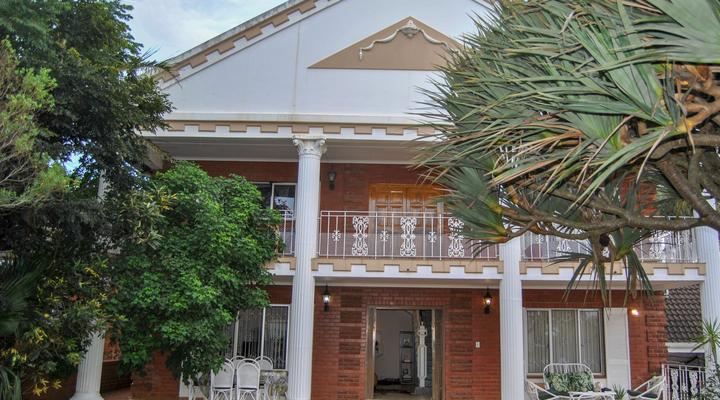 Hamilton Urban Farm and Guest House