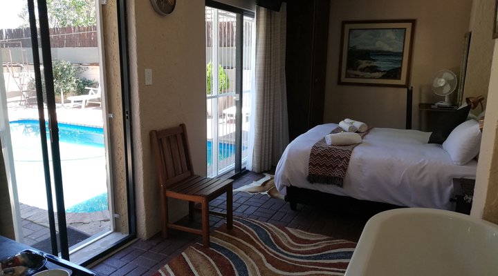 Safari Guesthouse/Gastehuis