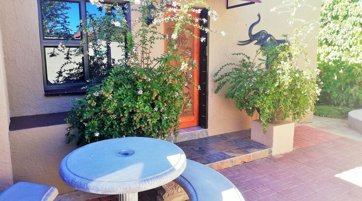 Safari Guesthouse/Gastehuis