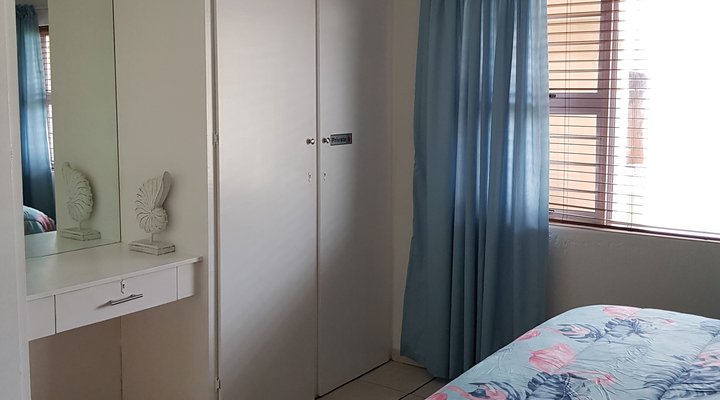Uvongo Chalets 4
