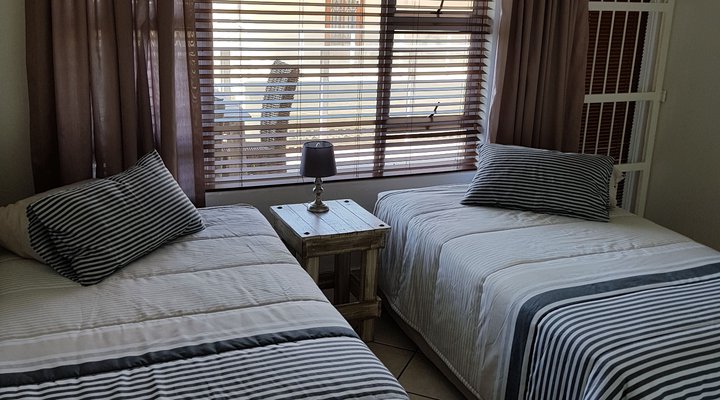 Uvongo Chalets 4