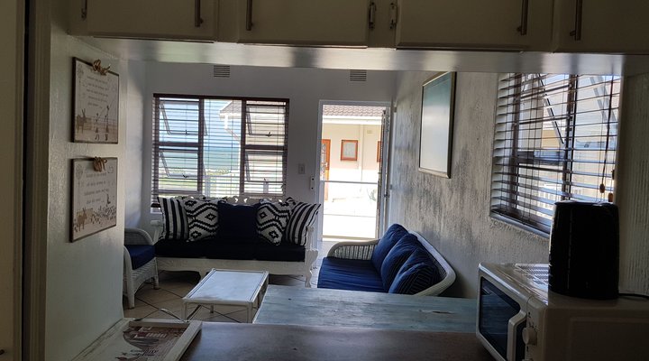 Uvongo Chalets 4