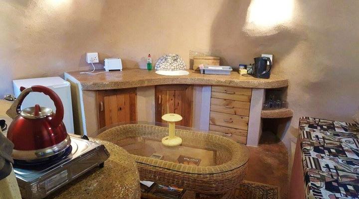 Rockwood Earth Lodge