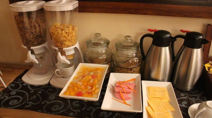 Kamohelong Luxury Accommodation