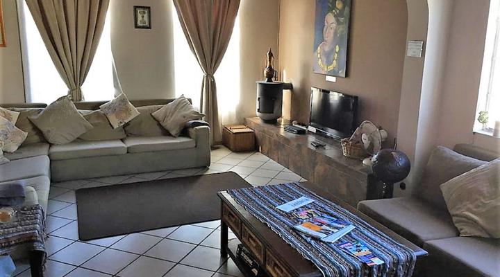 Jembjo’s Knysna Lodge & Backpackers