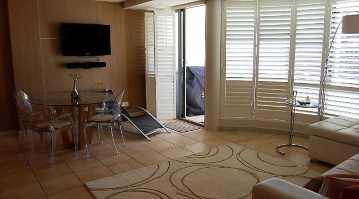 Hibernian Towers 313