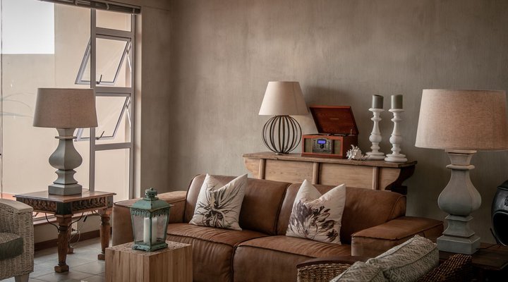 Blue Pearl - situated right on the beach