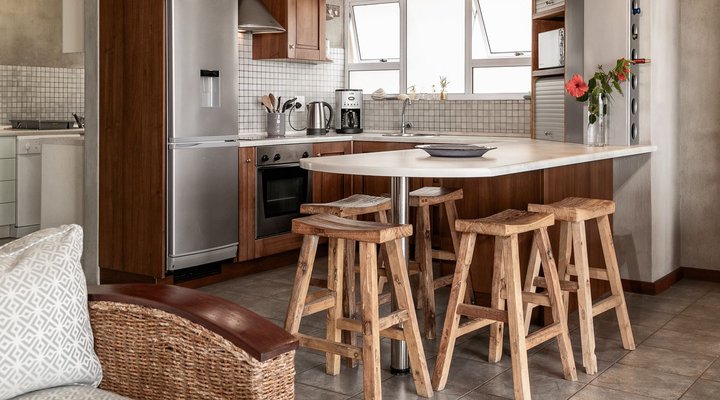 Blue Pearl - situated right on the beach