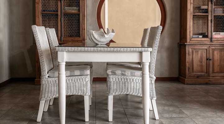 Blue Pearl - situated right on the beach