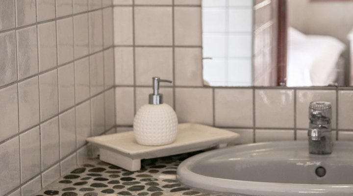 Blue Pearl - situated right on the beach