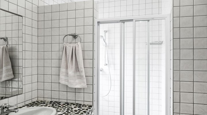 Blue Pearl - situated right on the beach