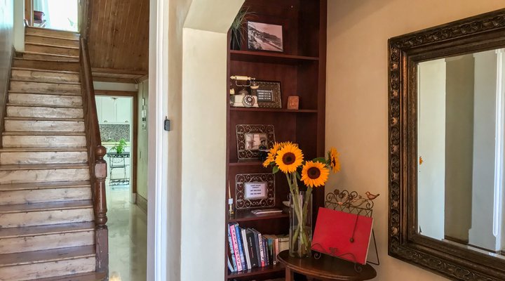 Avatara Guest House