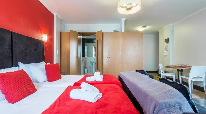 The Square- Safe Apartment With Parking