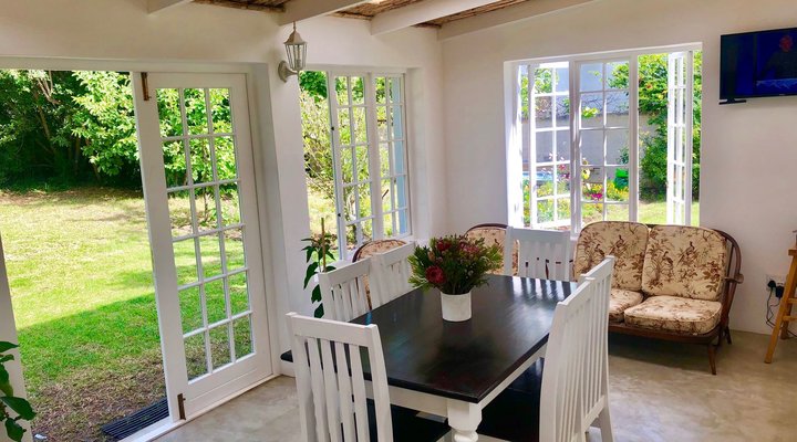 The Dragonfly Country Cottage Stanford
