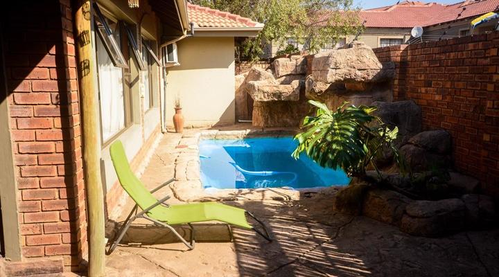 Villa Indoni Guest House