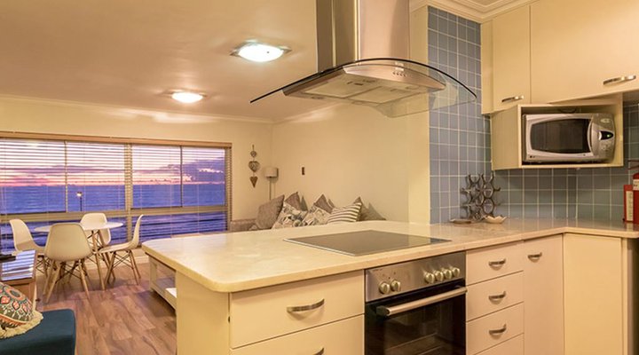 Zeezicht Beachfront Apartment